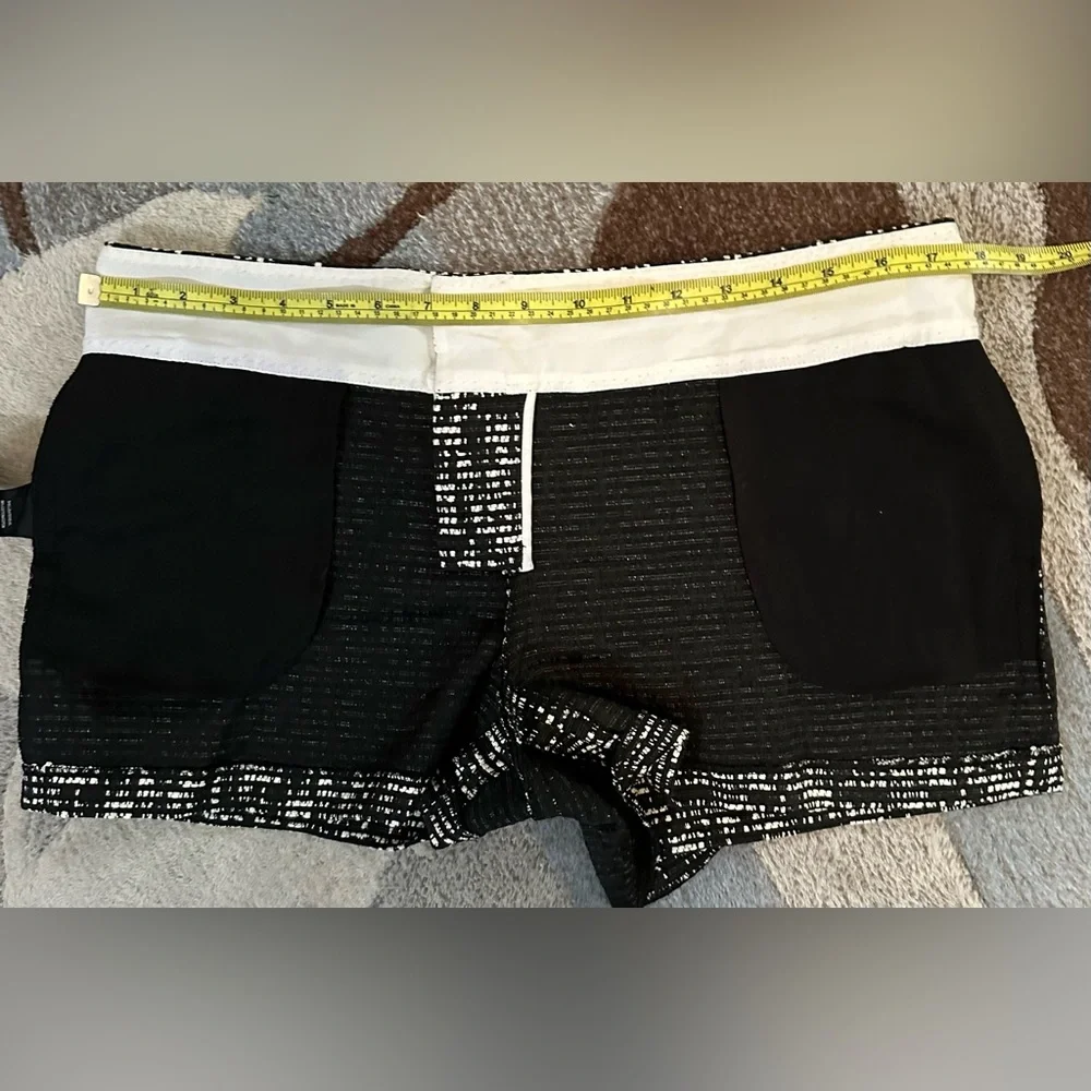Alice + Olivia Employed Cady Mid-Rise Mini Shorts in Black/White Digital